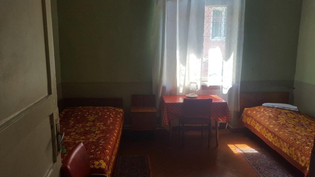 Firuza Hostel Borjomi Exterior foto